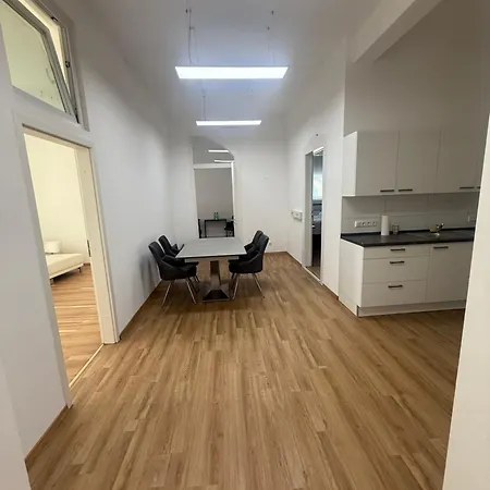 1 2 Personen - Gemeinschaftskueche - Gemeinschafts Bad Wc Apartment